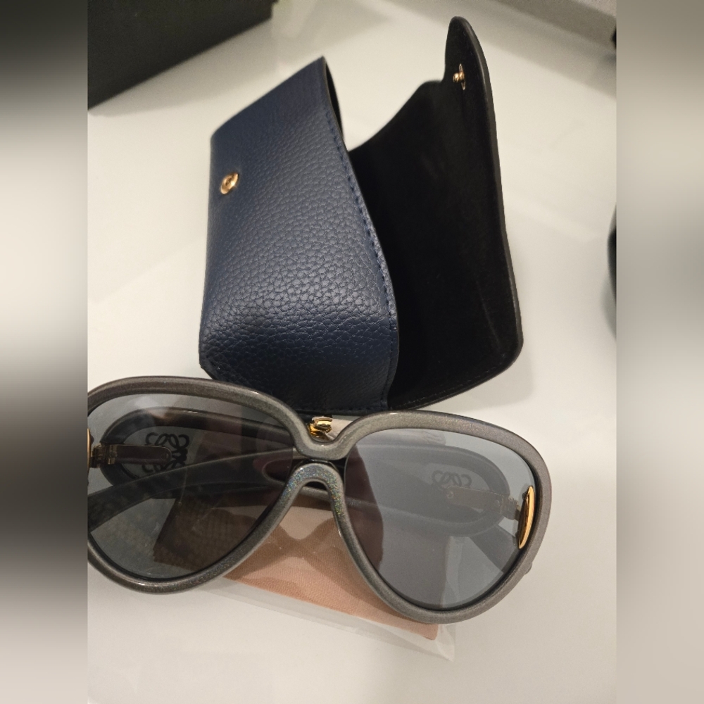 LOEWE SUNGLASSES - Picture 4 of 7